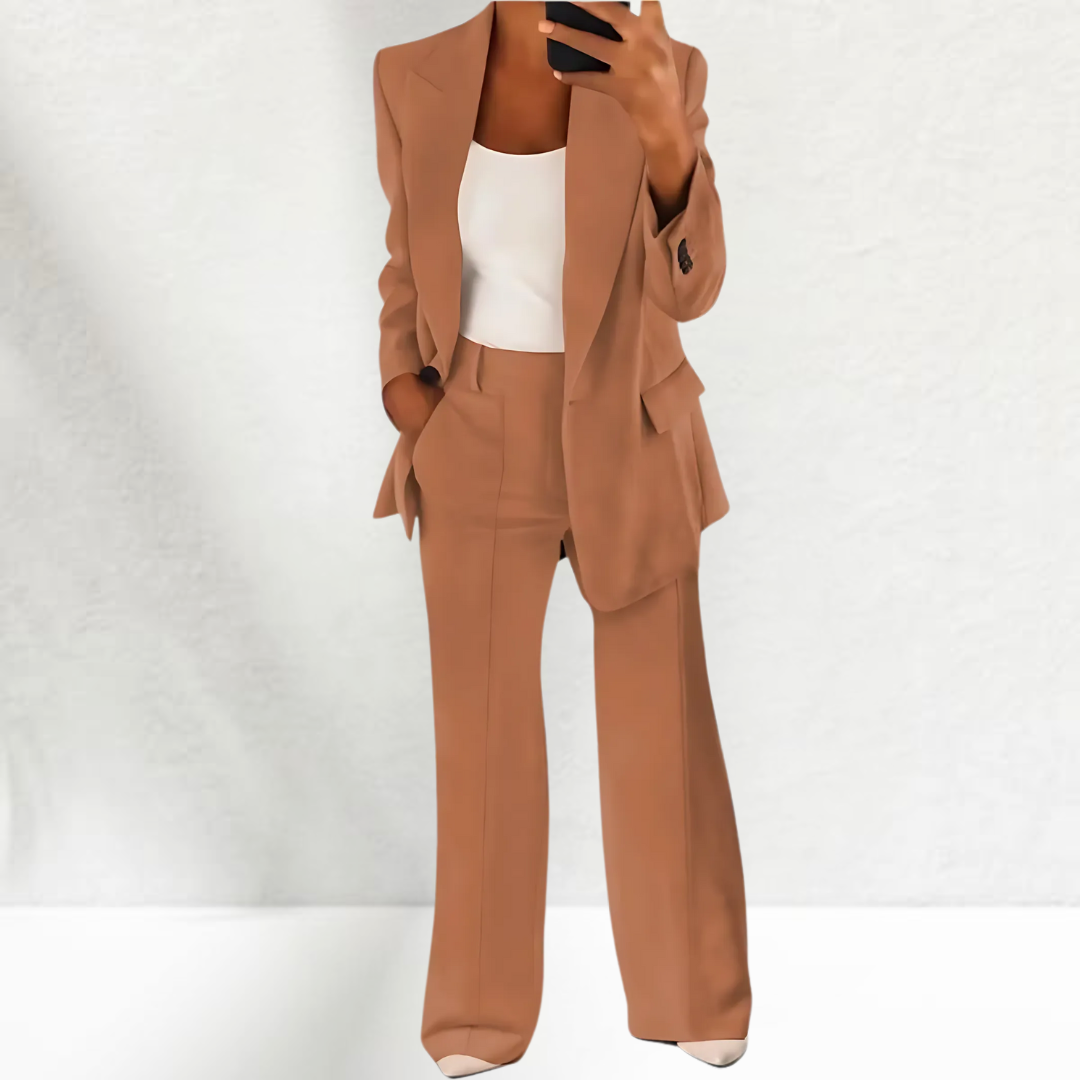 Eresa | Two-Piece Women's Suit