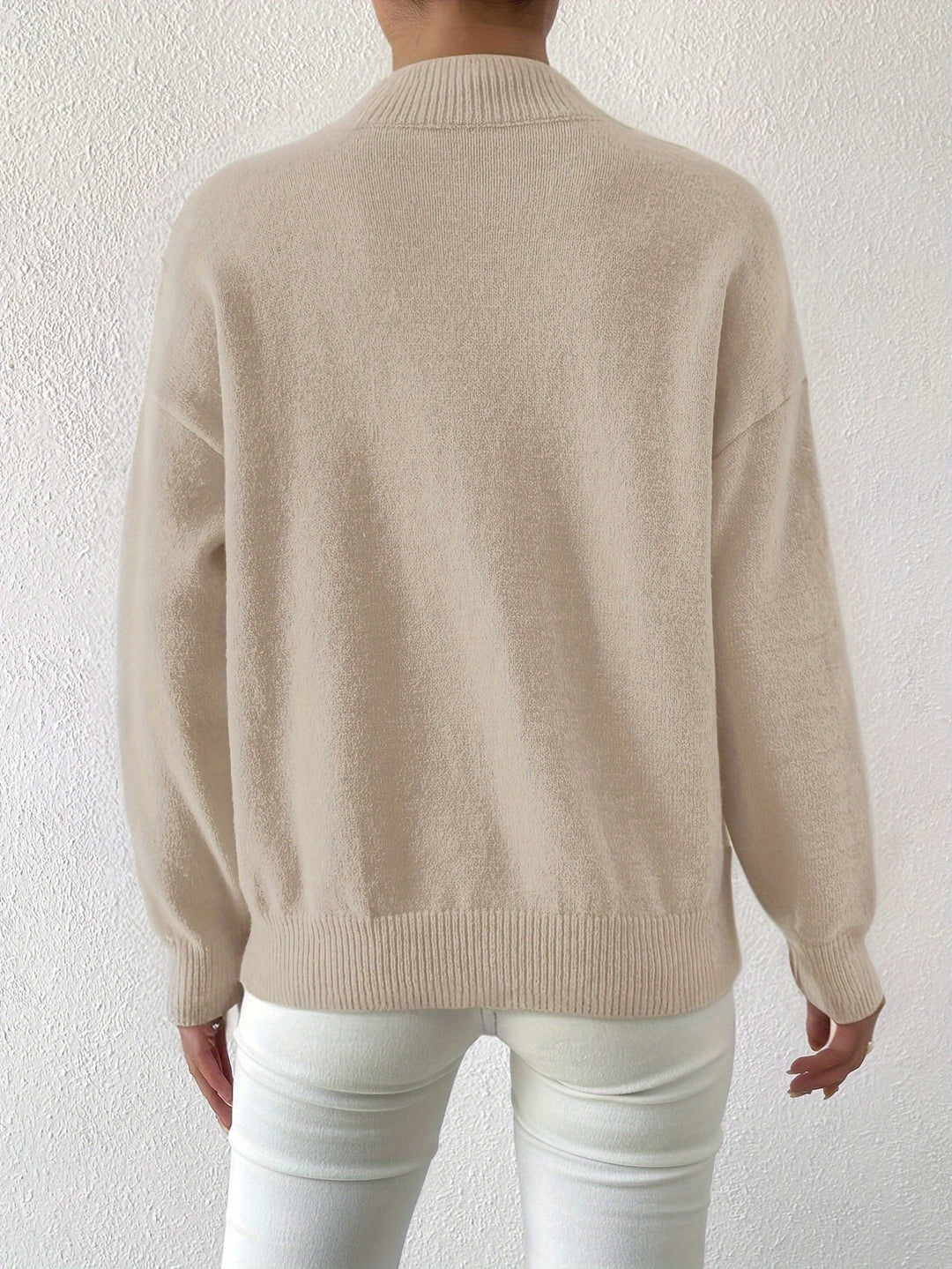 HAVE - Classic High-Neck Jumper