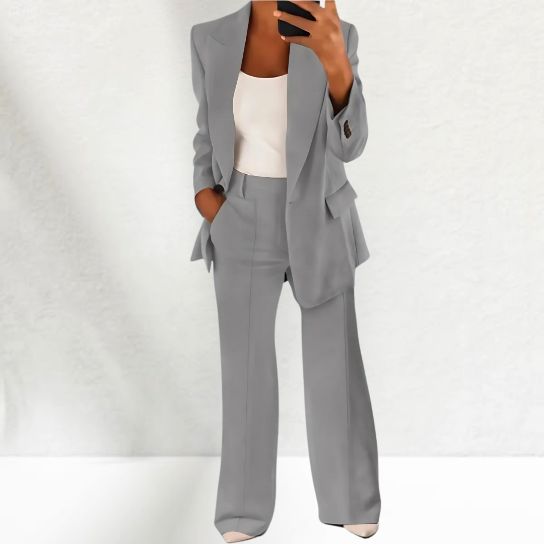 Eresa | Two-Piece Women's Suit