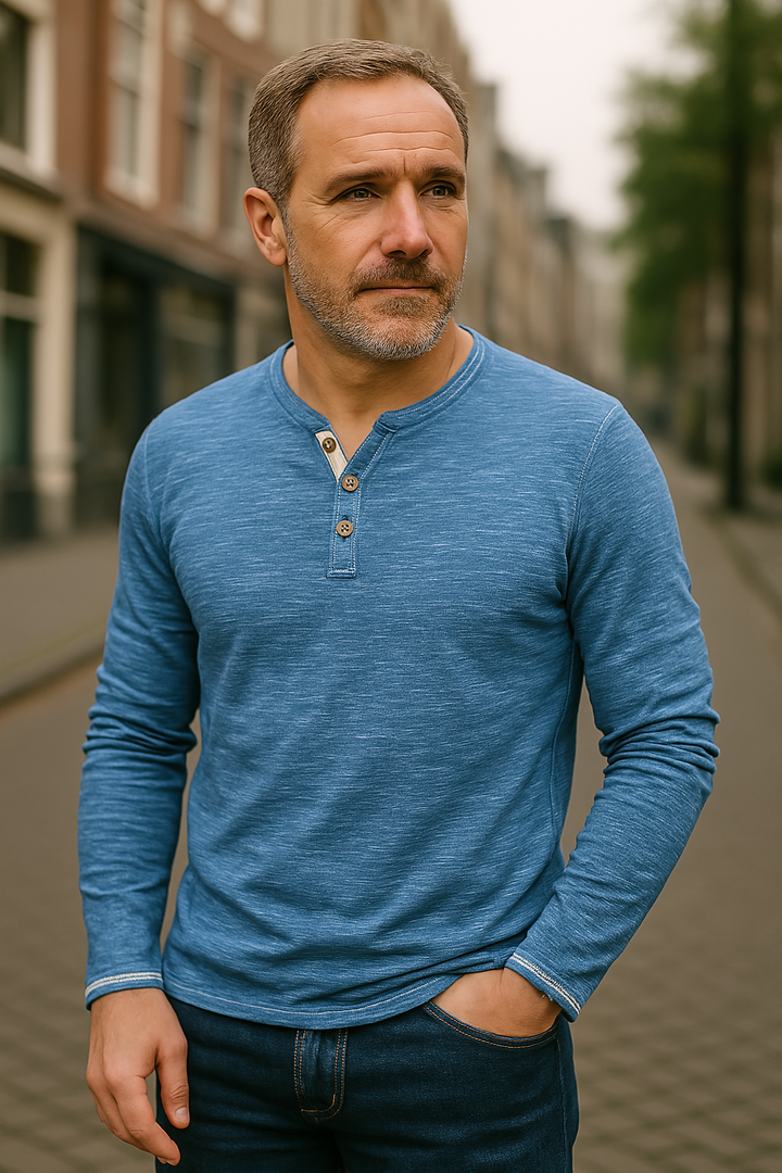 Beeckhoven™ V-Neck Long Sleeve Top