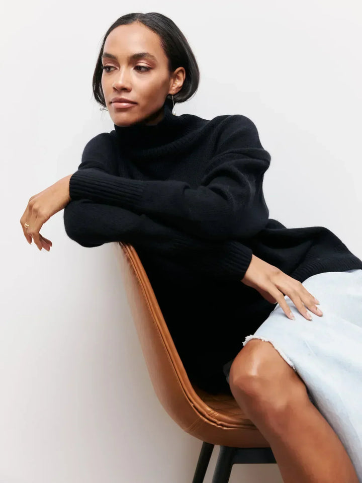 Eden - Elegant Oversized Turtleneck Knit Sweater