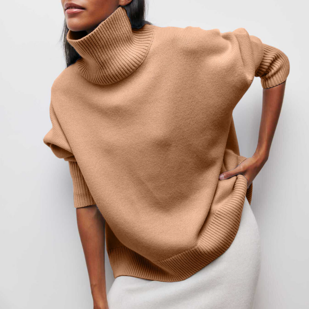 LOLA - Cozy Turtleneck
