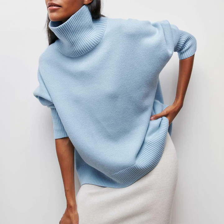 LOLA - Cozy Turtleneck