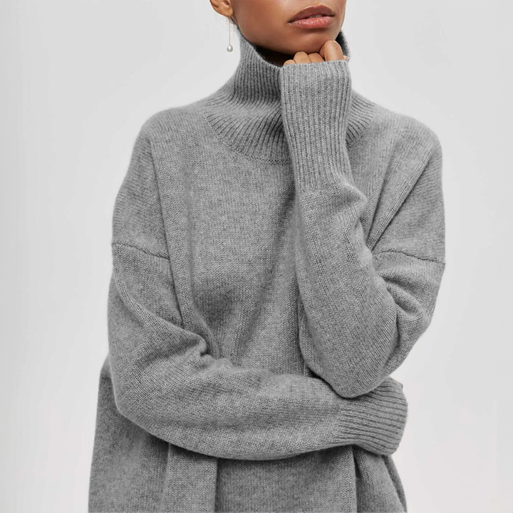 LOLA - Cozy Turtleneck